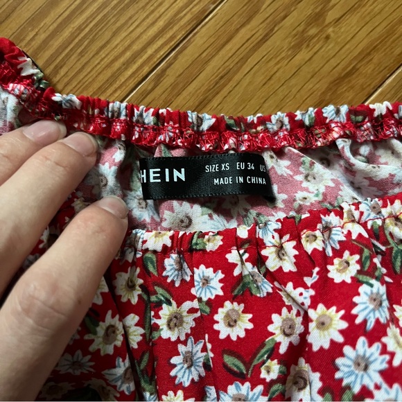 Bundle of SHEIN crop tops - XS or S - Picture 9 of 13